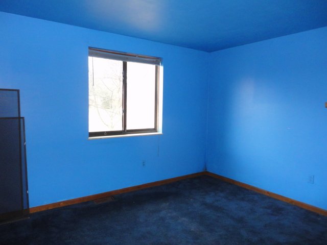 3363 Krafft Road Fort Gratiot, MI 48059 - Photo 5 of 8 31086944-4.JPG