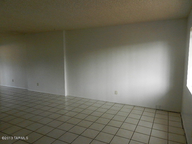 1405 East Fort Lowell Road Tucson, AZ 85719 - Photo 6 of 34