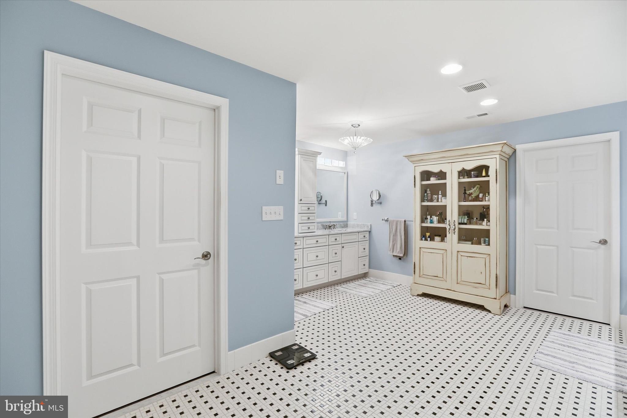 35 Rittenhouse Circle Newtown, PA 18940 - Photo 45 of 72 View of Vanity & Doors Leading To W/I Closets