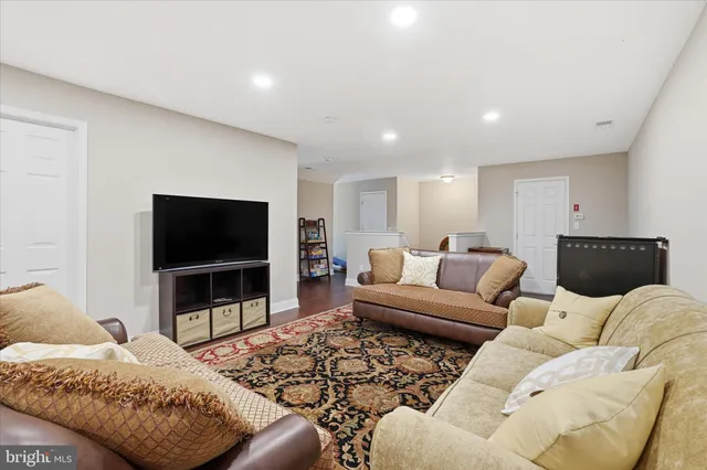 $1,349,700 | 35 Rittenhouse Circle, Newtown, PA 18940