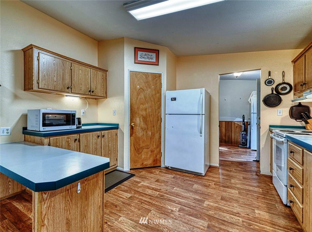 302 East Leffler Loop Road Grapeview, WA 98546 - Photo 24 of 31 Gallery Image 24