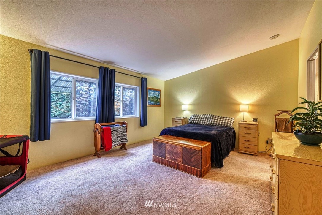 302 East Leffler Loop Road Grapeview, WA 98546 - Photo 7 of 31 Gallery Image 7