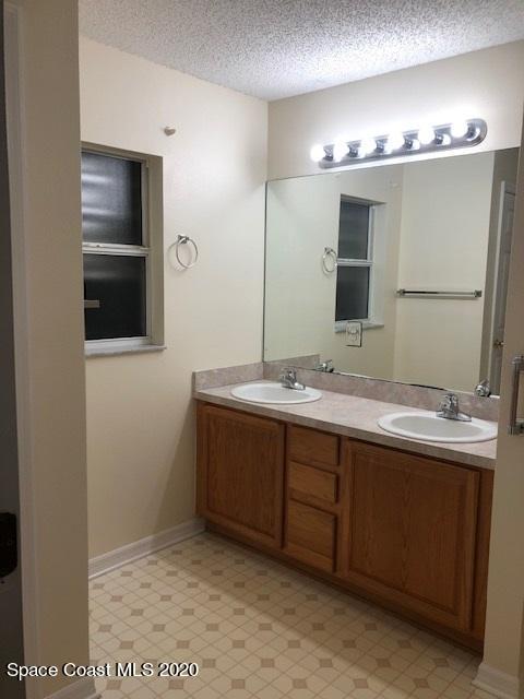 297 Butler Avenue Palm Bay, FL 32907 - Photo 15 of 20 297 Master Bath2