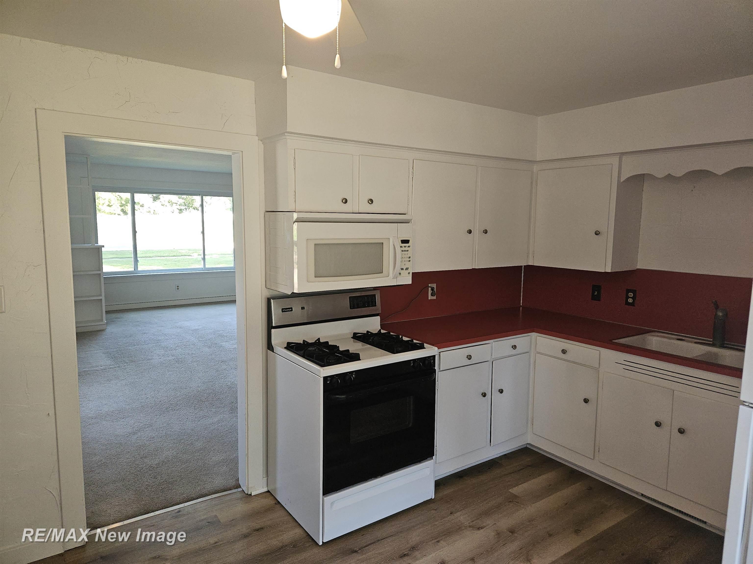 4290 Baker Road Bridgeport, MI 48722 - Photo 9 of 18
