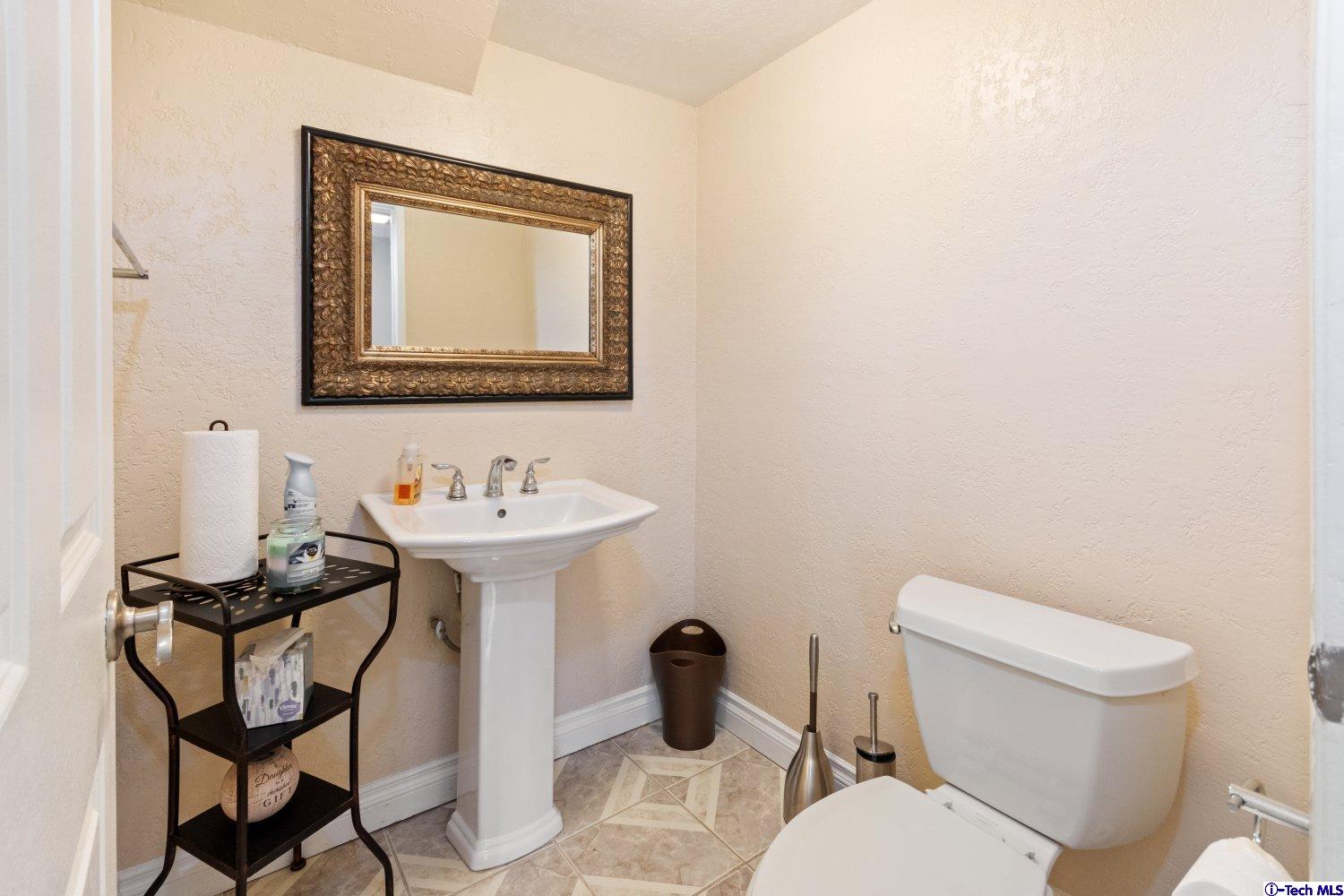 43 Old Wood Road Phillips Ranch, CA 91766 - Photo 17 of 30 Gallery Image 17