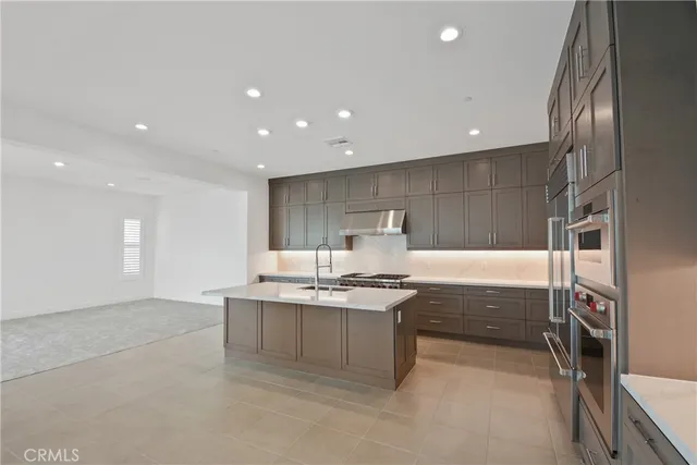 $7,450 | 140 Ashpark, Lake Forest, CA 92630