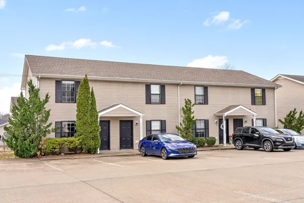 $950 | 248 Executive Avenue, Unit 1B, Clarksville, TN 37042
