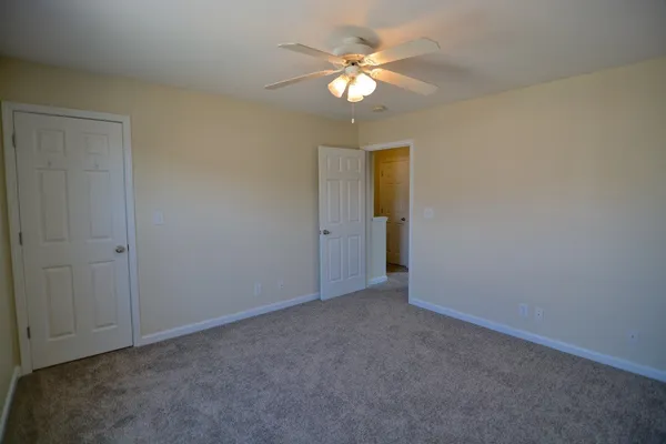 $950 | 248 Executive Avenue, Unit 1B, Clarksville, TN 37042
