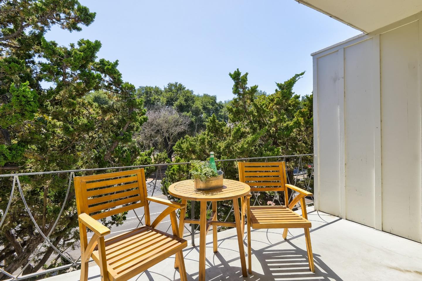 21 Willow Road, Unit 24 Menlo Park, CA 94025 - Photo 3 of 22