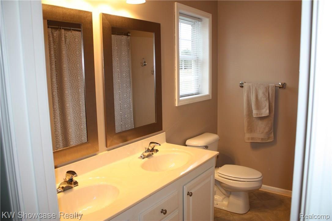 6220 Atlas Road Grand Blanc, MI 48439 - Photo 28 of 51 IMG_7829.JPG