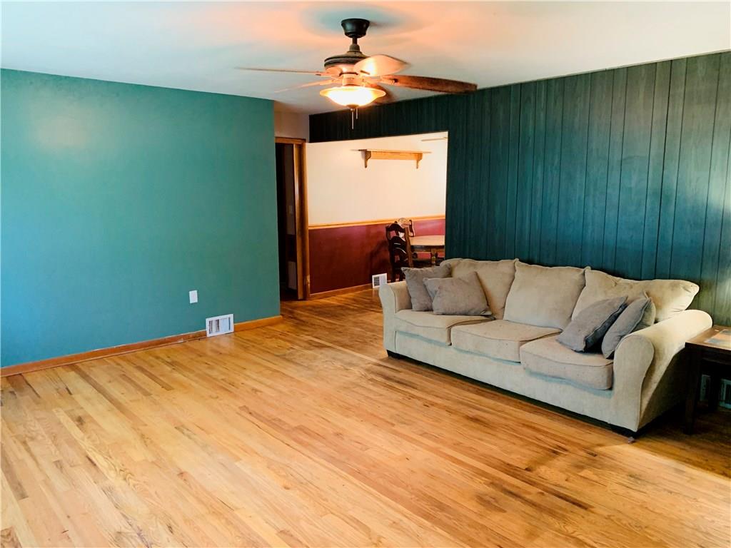 131 Shenango Road New Castle, PA 16105 - Photo 3 of 23 Gallery Image 3