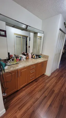 $2,600 | Undisclosed Address, Miami, FL 33179