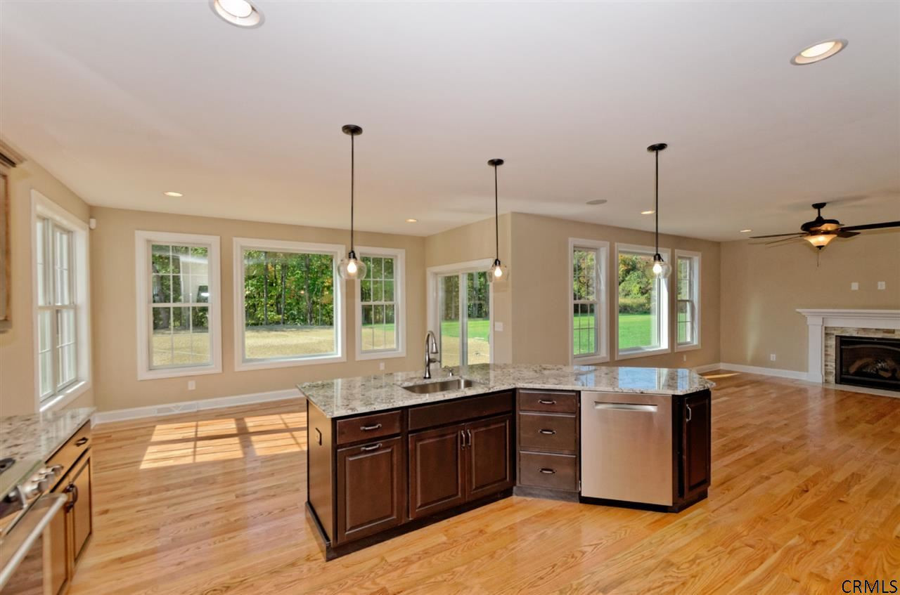 25 Charterpoint Road Colonie, NY 12189 - Photo 13 of 25 Photo 13