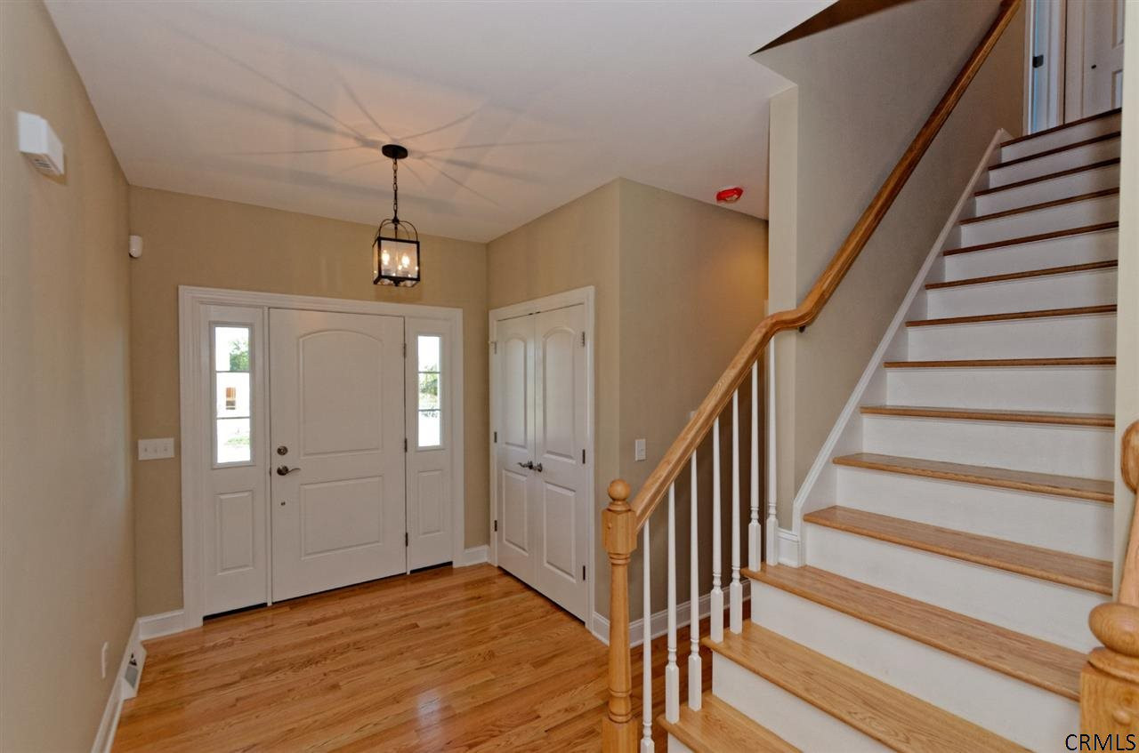 25 Charterpoint Road Colonie, NY 12189 - Photo 2 of 25 Photo 2