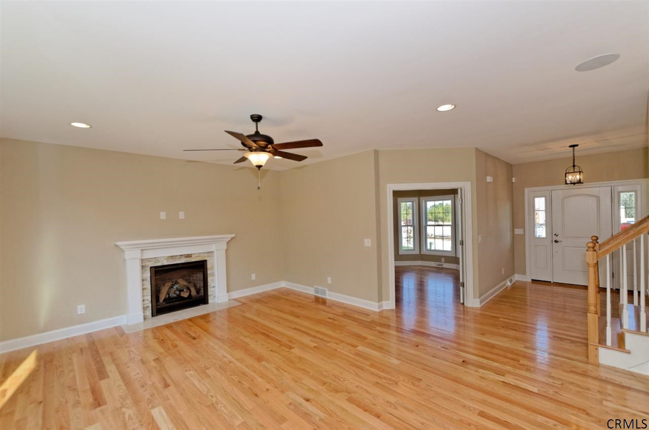 25 Charterpoint Road Colonie, NY 12189 - Photo 7 of 25 Photo 7