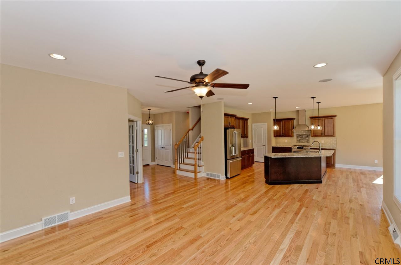 25 Charterpoint Road Colonie, NY 12189 - Photo 8 of 25 Photo 8