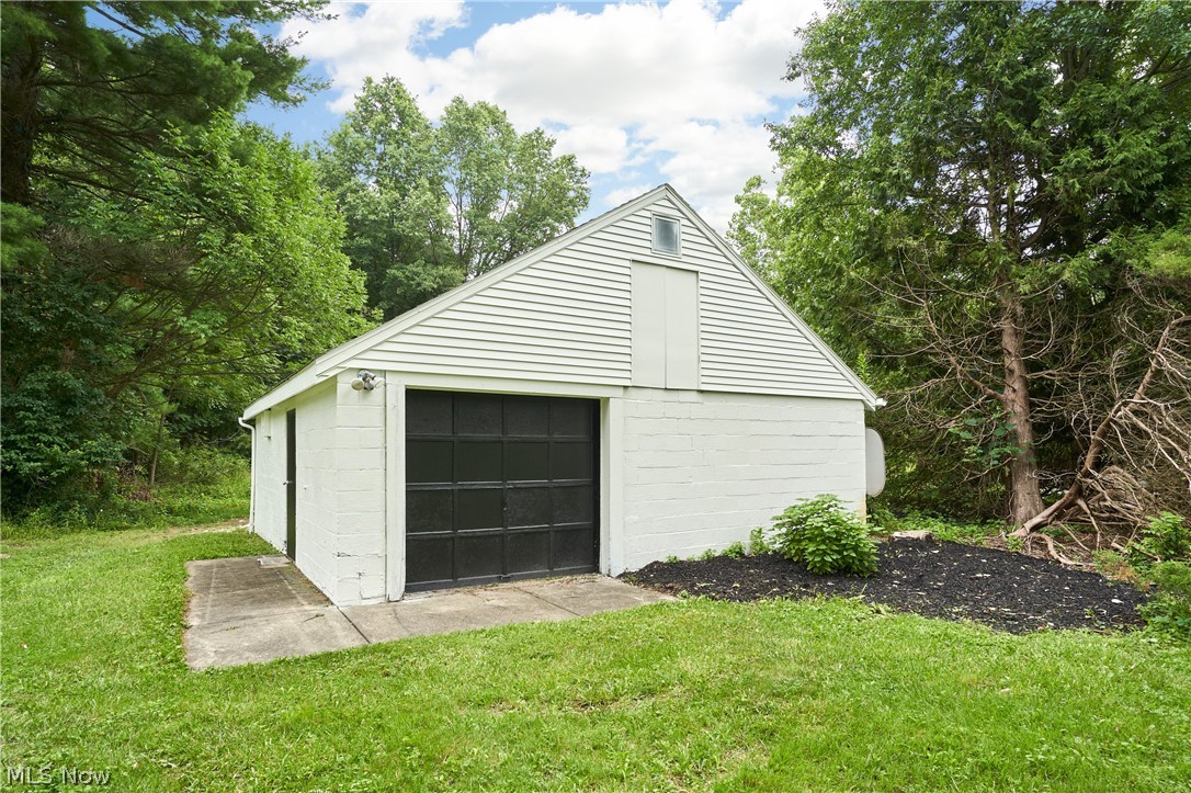 3265 Ridgewood Road Fairlawn, OH 44333 - Photo 17 of 21 Detached Garage