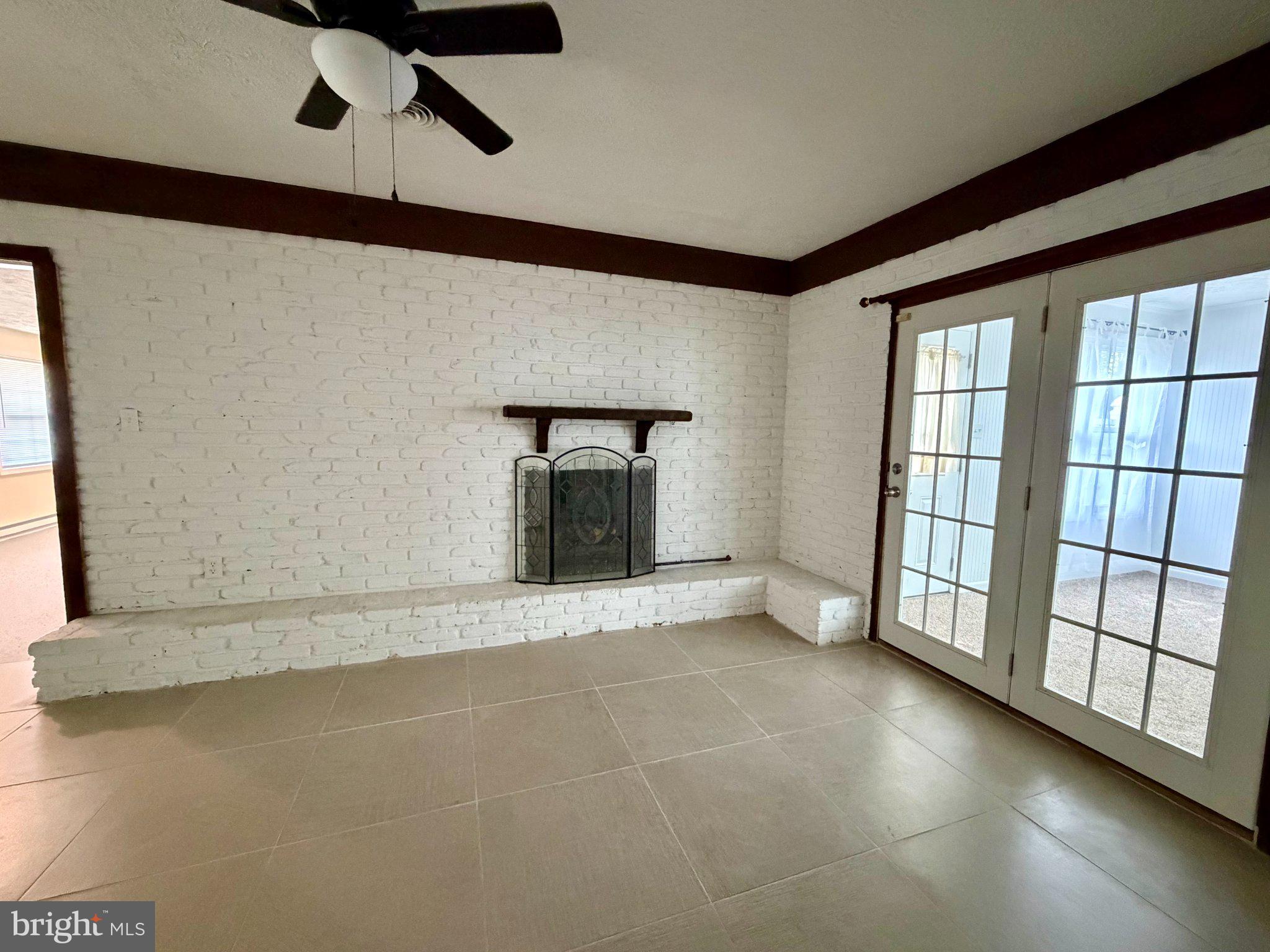 6109 Cracklingtown Road Hughesville, MD 20637 - Photo 22 of 25 a view of an empty room with a window