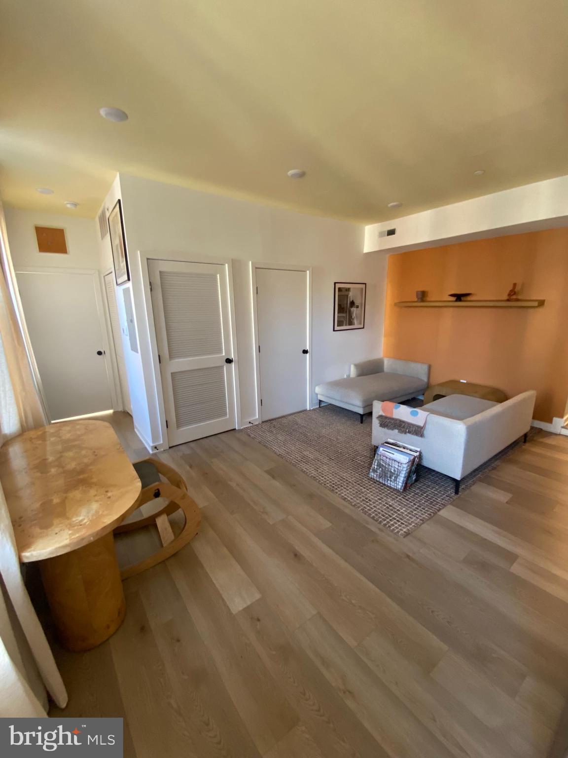 724 South 4th Street, Unit 2R Philadelphia, PA 19147 - Photo 2 of 18