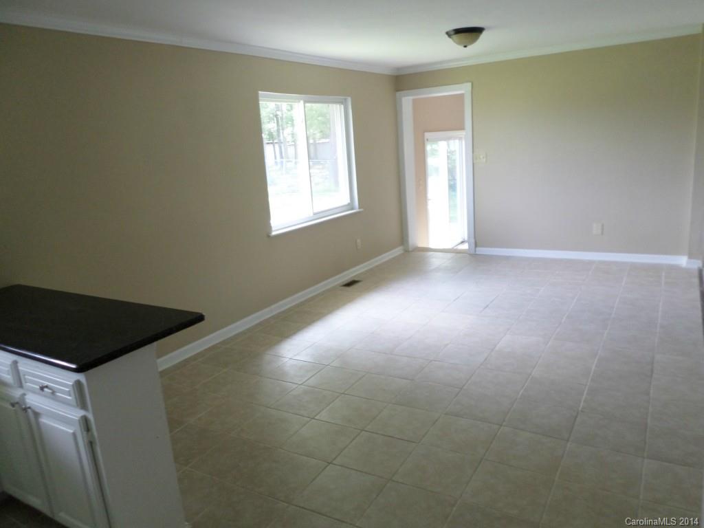 2429 Galloway Road Charlotte, NC 28262 - Photo 6 of 20