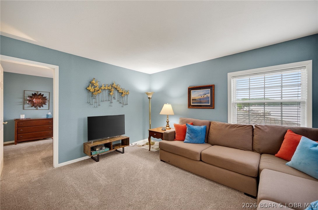 27523 Shorty Road Barnett, MO 65011 - Photo 25 of 60 Living room
