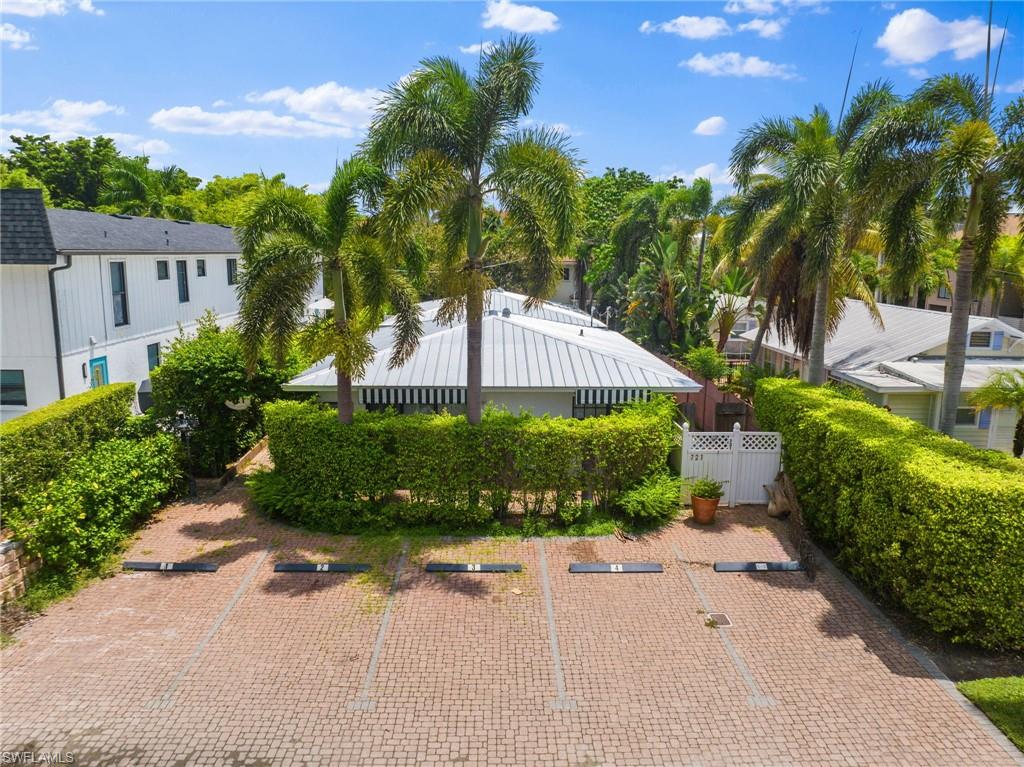 721 9th Street South, Unit 3 Naples, FL 34102 - Photo 2 of 20