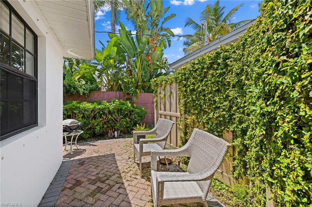 721 9th Street South, Unit 3 Naples, FL 34102 - Photo 8 of 20