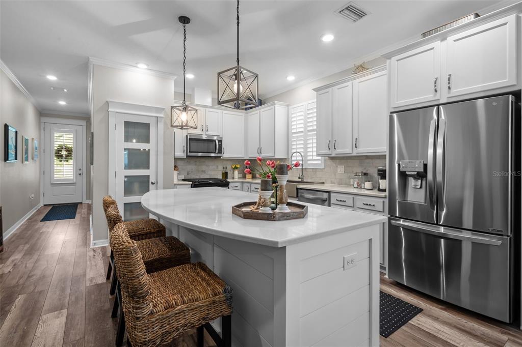 15166 Renaissance Avenue Odessa, FL 33556 - Photo 3 of 45