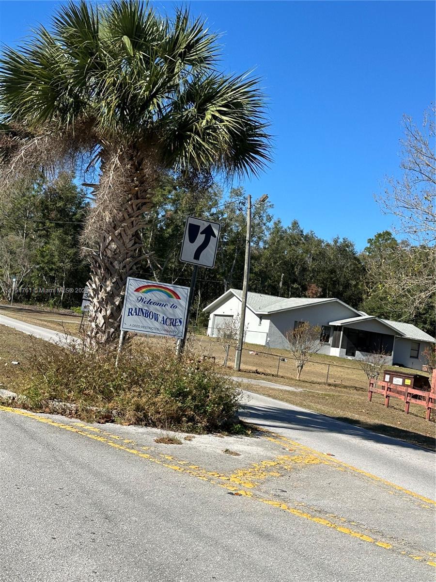 0 Southwest 209th Avenue Dunnellon, FL 34431 - Photo 12 of 12 a view of a terrace with a garden and outdoor space