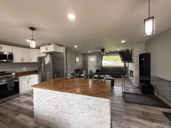 $189,500 | 4836 Highway M Poplar Bluff, Poplar Bluff, MO 63901