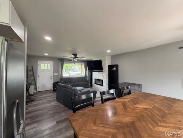 $189,500 | 4836 Highway M Poplar Bluff, Poplar Bluff, MO 63901