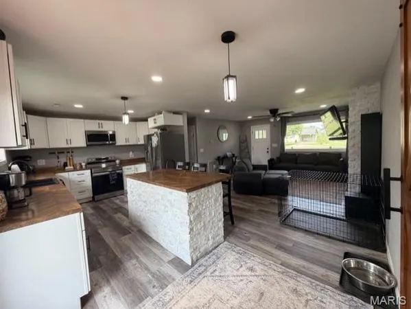$189,500 | 4836 Highway M Poplar Bluff, Poplar Bluff, MO 63901