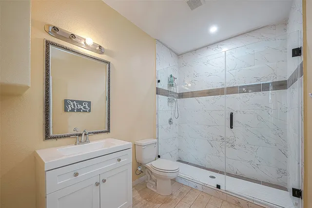 $1,309,500 | 1093 County Road 2285, Dayton, TX 77535