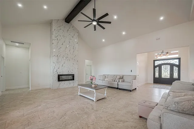 $1,309,500 | 1093 County Road 2285, Dayton, TX 77535