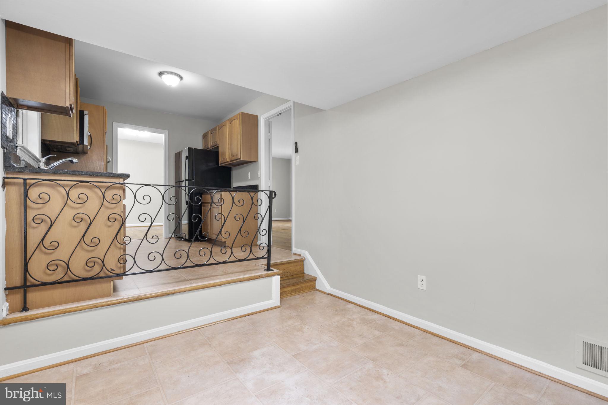 1585 Kimblewick Road Potomac, MD 20854 - Photo 22 of 60