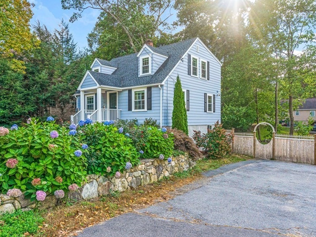 104 Grand Street Reading, MA 01867 - Photo 1 of 42 Gallery Image 1