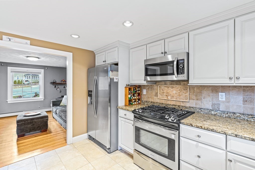 104 Grand Street Reading, MA 01867 - Photo 15 of 42 Gallery Image 15