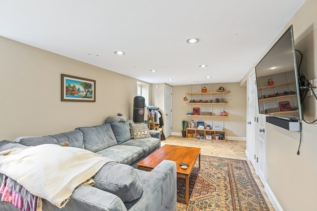 104 Grand Street Reading, MA 01867 - Photo 26 of 42 Gallery Image 26
