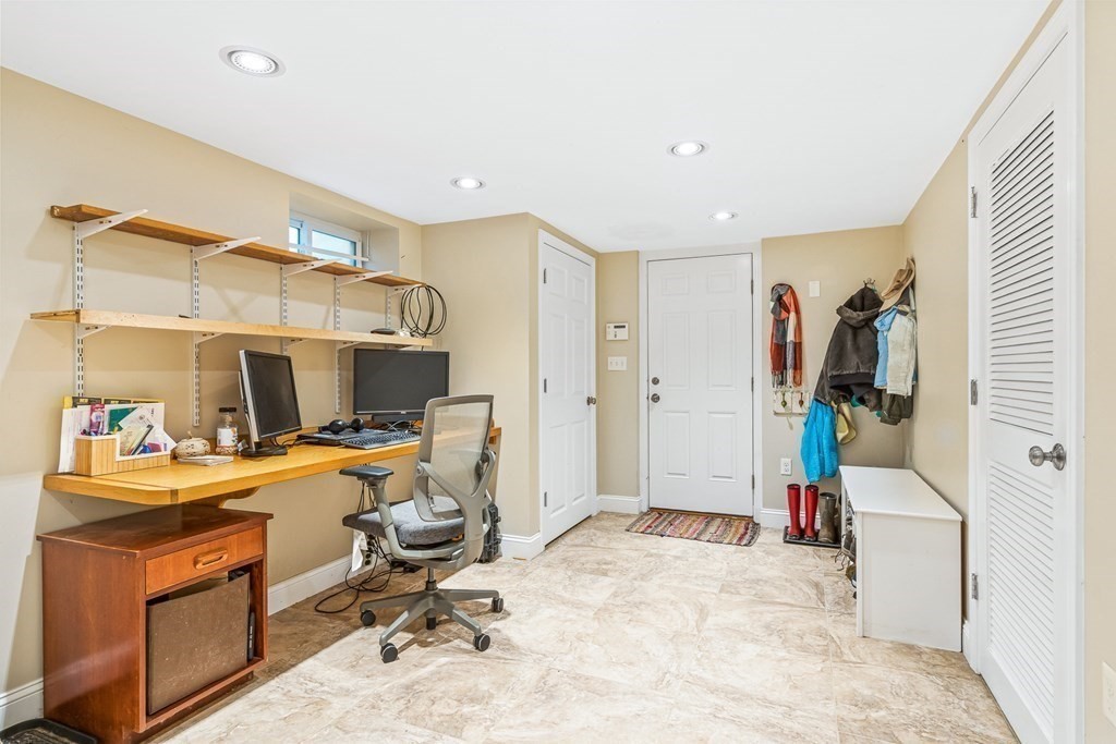 104 Grand Street Reading, MA 01867 - Photo 29 of 42 Gallery Image 29