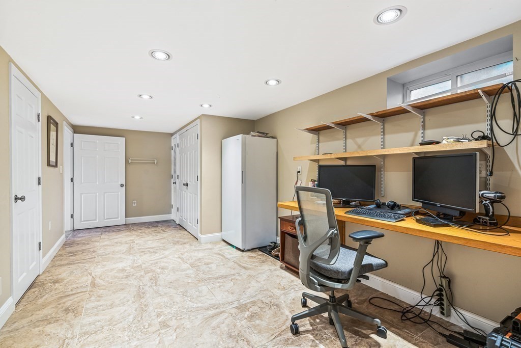 104 Grand Street Reading, MA 01867 - Photo 30 of 42 Gallery Image 30