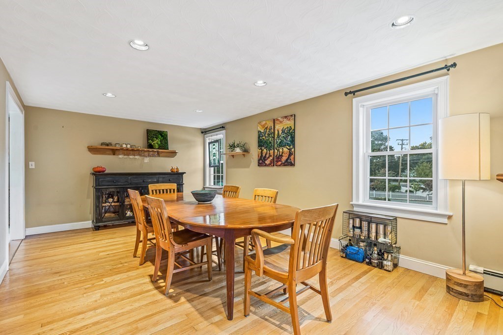 104 Grand Street Reading, MA 01867 - Photo 6 of 42 Gallery Image 6
