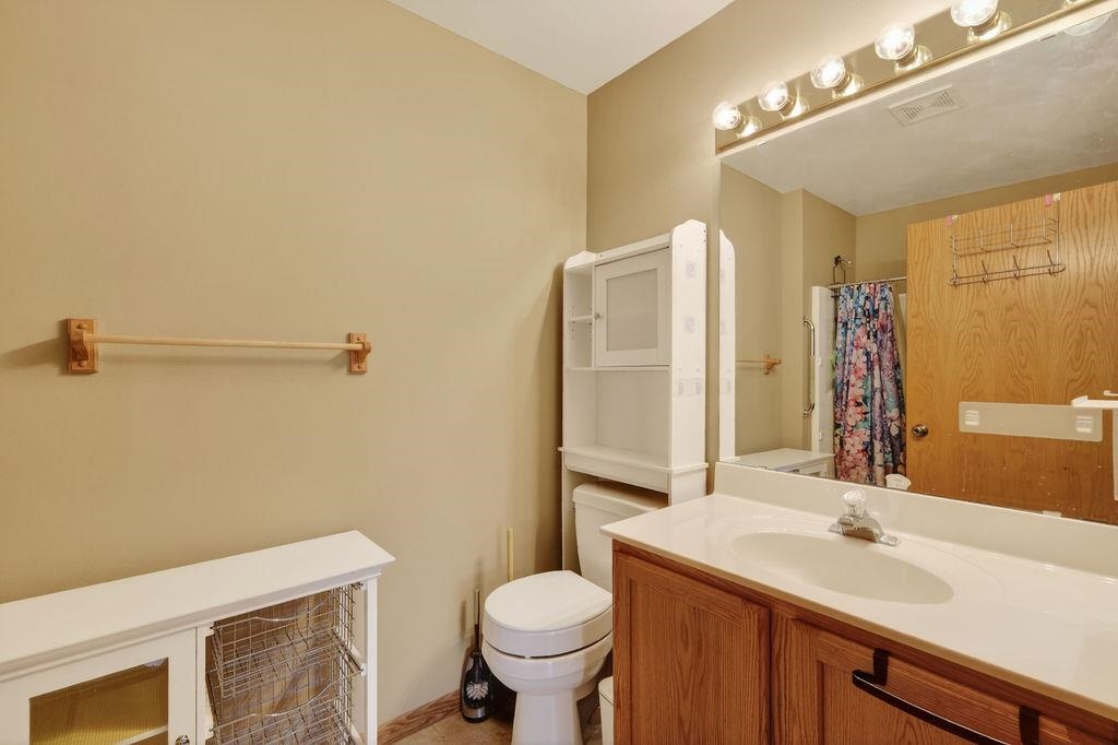 1068 Fitness Sun Prairie Sun Prairie, WI 53590 - Photo 21 of 32