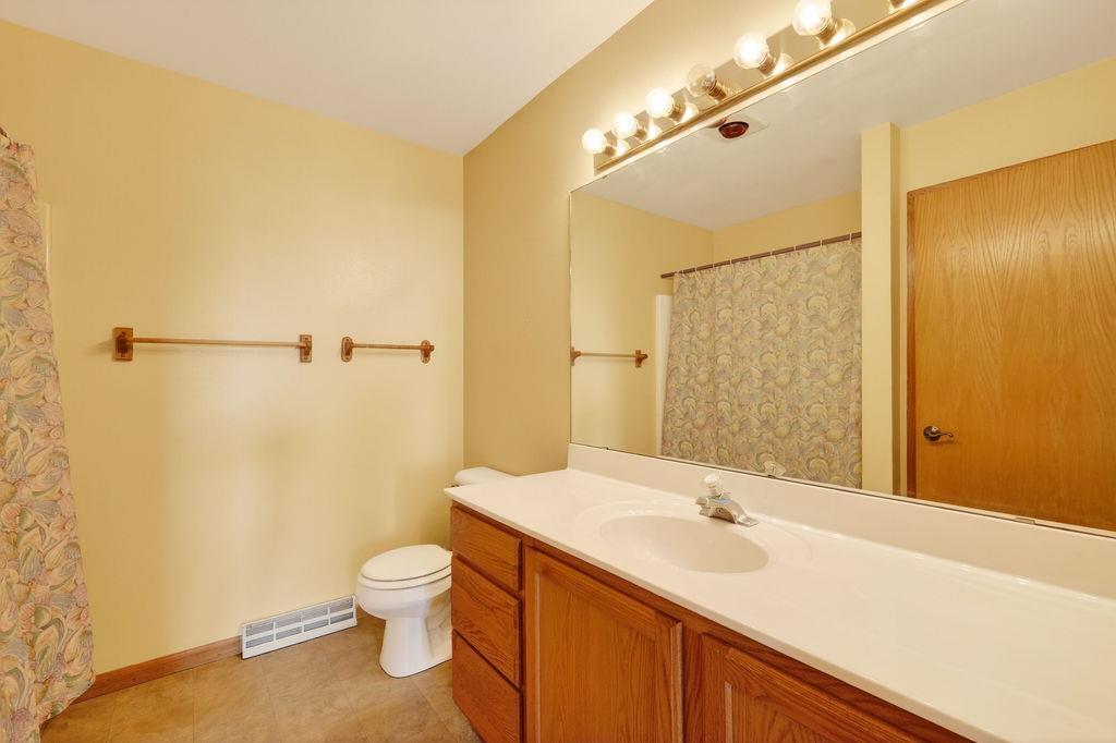 1068 Fitness Sun Prairie Sun Prairie, WI 53590 - Photo 28 of 32