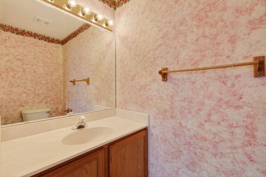 1068 Fitness Sun Prairie Sun Prairie, WI 53590 - Photo 30 of 32