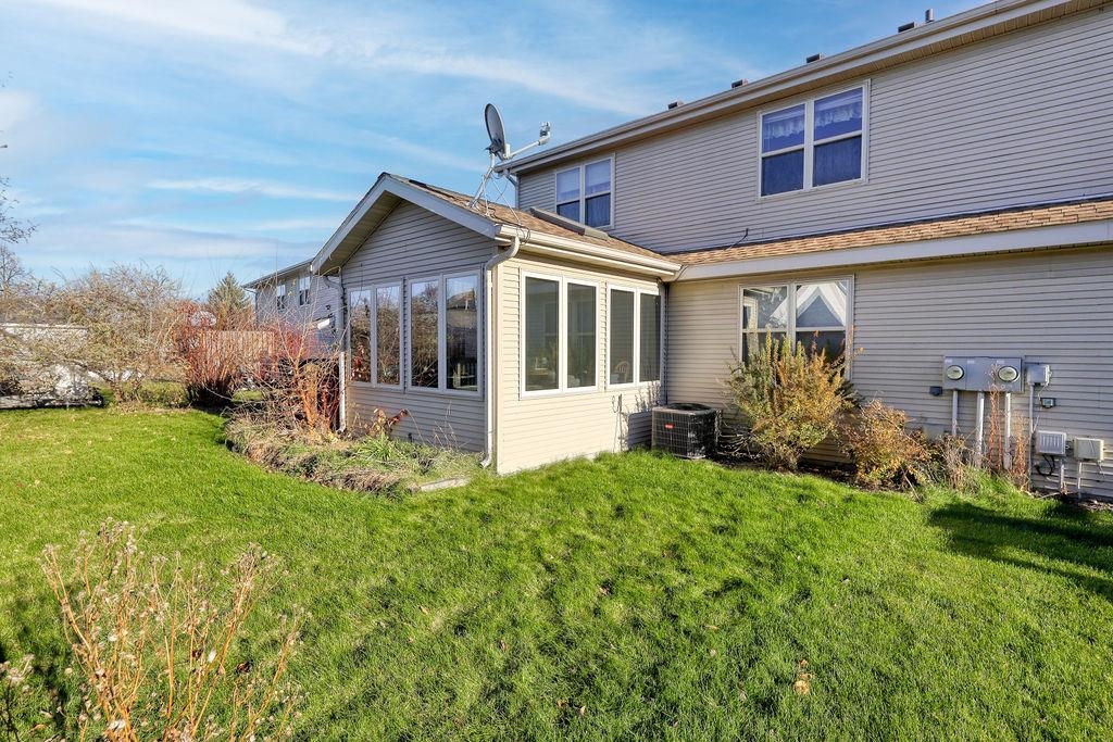 1068 Fitness Sun Prairie Sun Prairie, WI 53590 - Photo 7 of 32