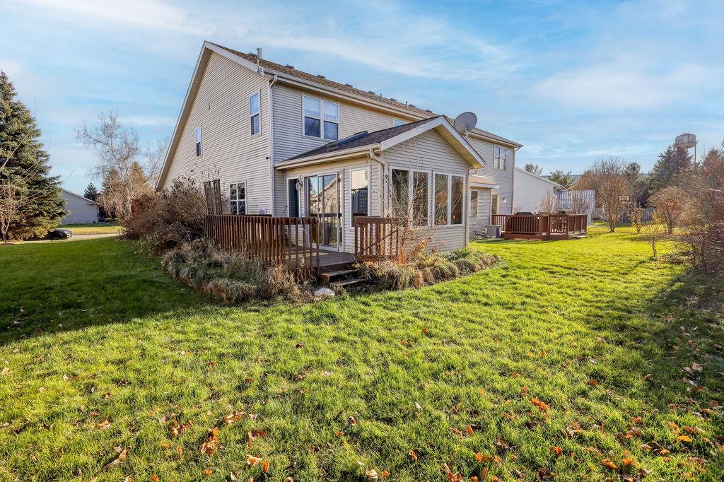 1068 Fitness Sun Prairie Sun Prairie, WI 53590 - Photo 8 of 32