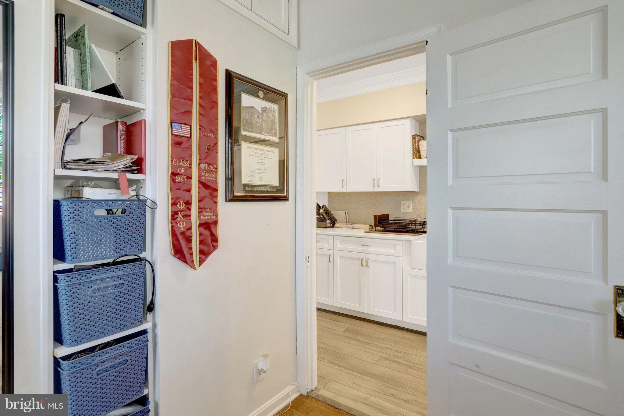 3 Russell Road, Unit 3B Alexandria, VA 22301 - Photo 12 of 30
