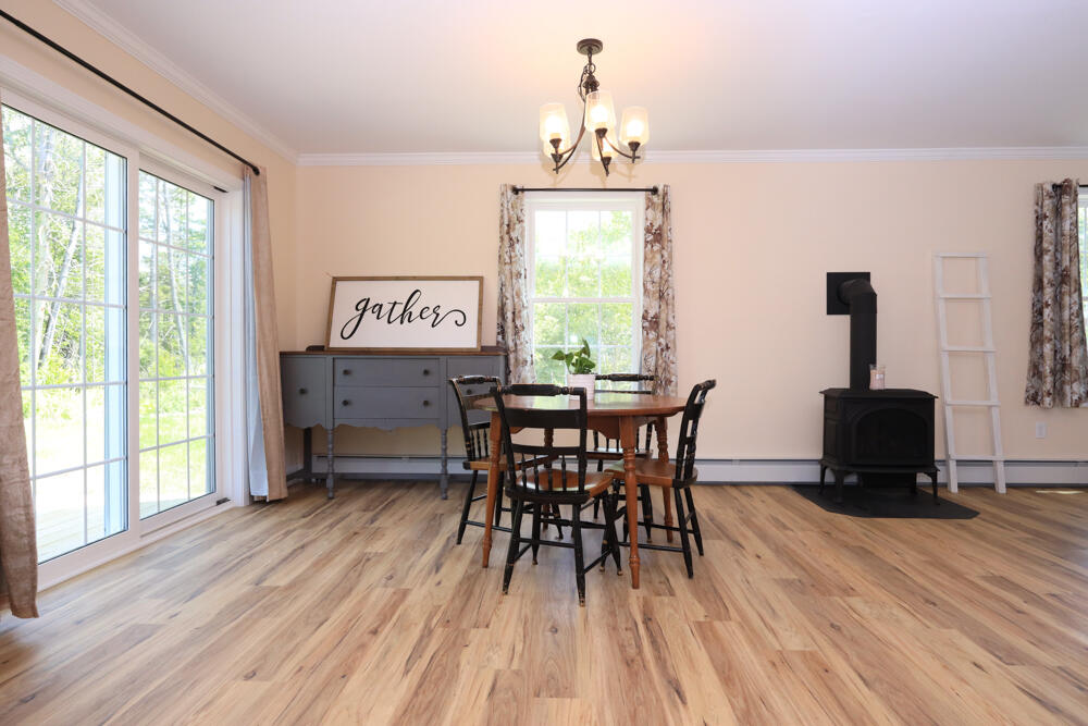 40 Magnolia Hill Road Bangor, ME 04401 - Photo 10 of 36 08