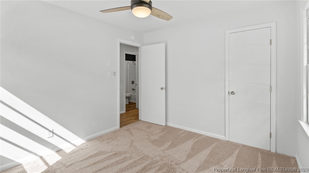 5867 Columbine Road Fayetteville, NC 28306 - Photo 20 of 26 a view of a livingroom with a flesh screen