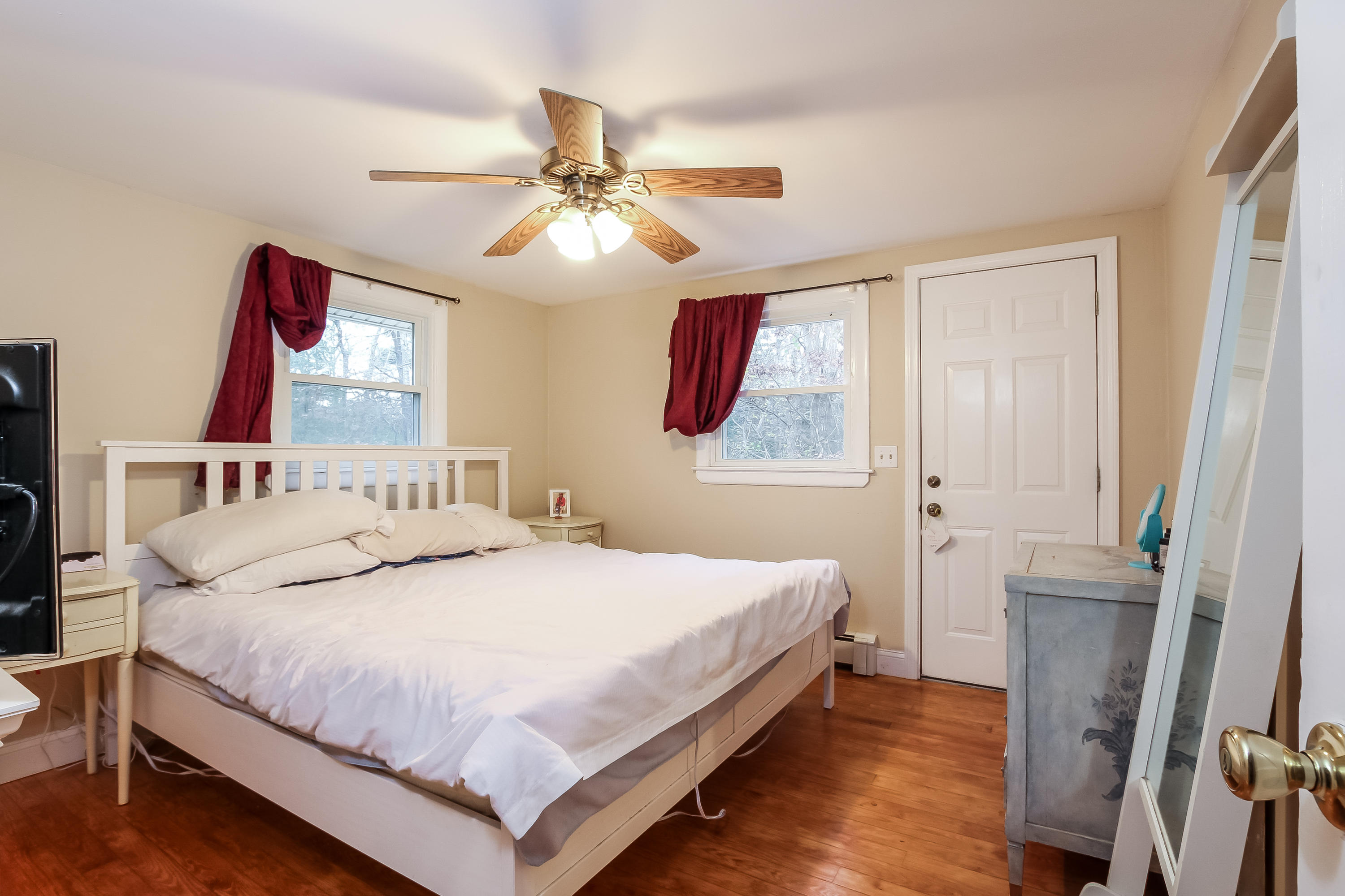 28 Boardley Road Sandwich, MA 02563 - Photo 9 of 27 009-photo--6552036